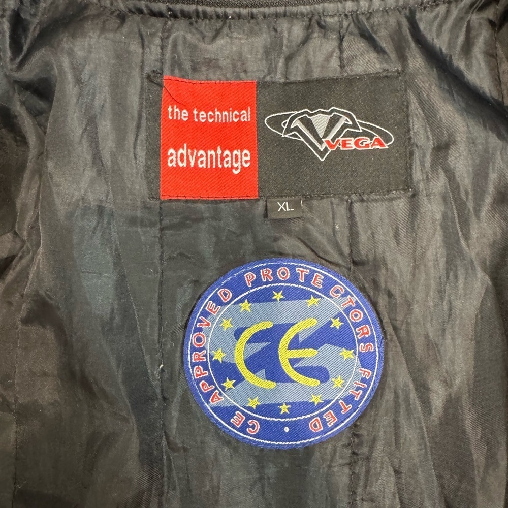 Vega Technical Advantage Moto JacketXL CE Protectors EN1621-2 Black - Picture 10 of 12